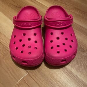 CROCS - Vibrant Pink